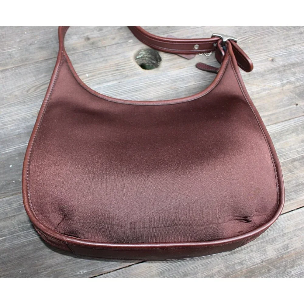 Coach Vintage - Ergo Neo Pocket Zip in Mahogany + Nickel Hardware, Mexico 1998